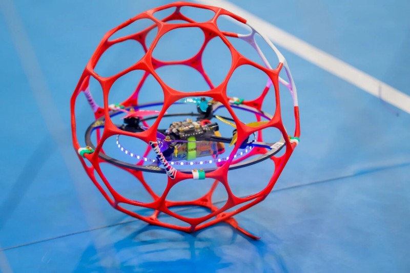 無人機(jī)足球 無人機(jī)足球